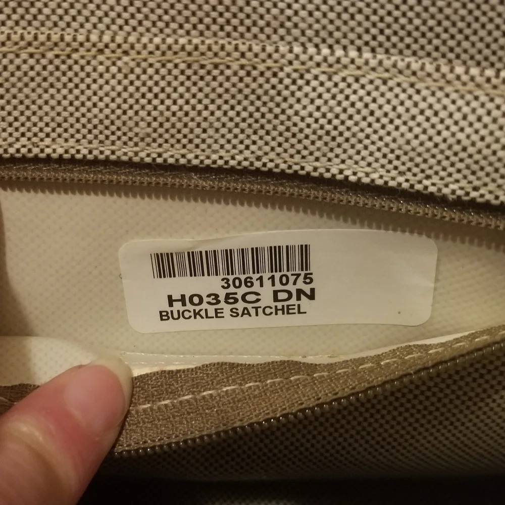 WANTED a wallet to match 😊 P&TY! - Picture 3 of 3